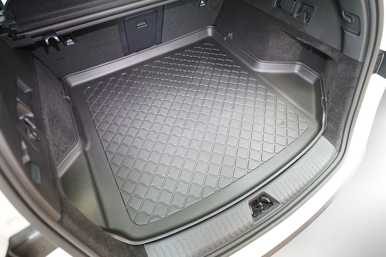 Boot mat suitable for BYD Seal 6 DM-i Touring 2025-present wagon Guardliner anti slip PE/TPE rubber (BYD2SETM-G) (4) Boot mat suitable for BYD Seal 6 DM-i Touring 2025-present wagon Guardliner anti slip PE/TPE rubber (BYD2SETM-G) (4)