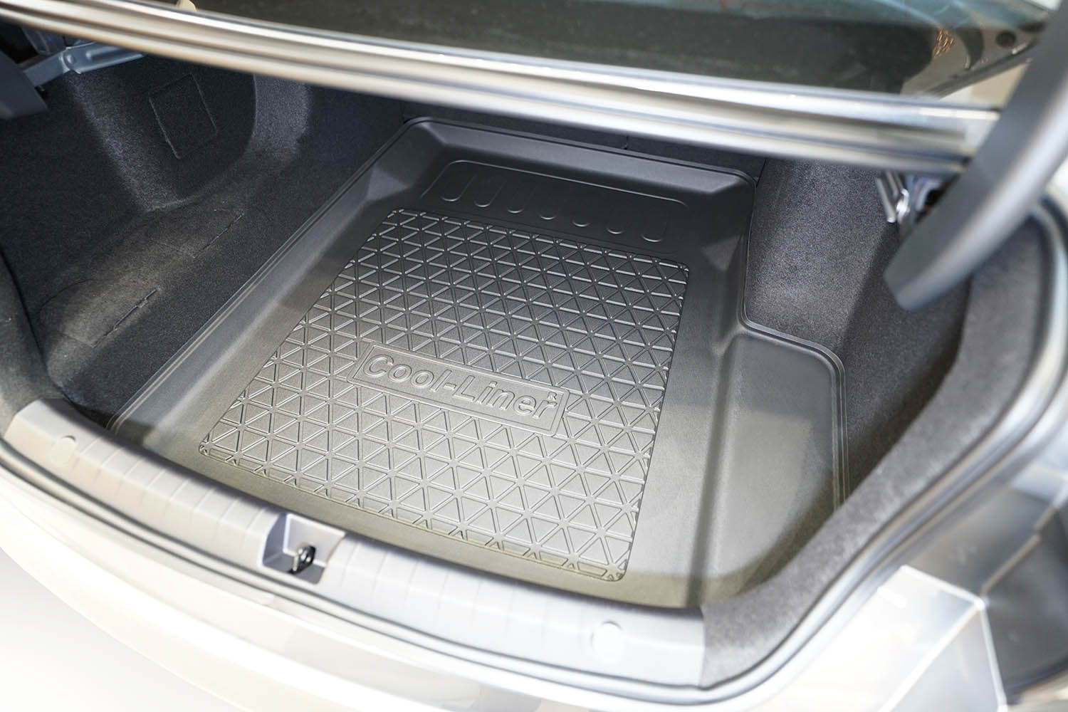Boot mat suitable for BYD Seal 5 DM-i 2025-present 4-door saloon Cool Liner anti slip PE/TPE rubber (BYD3SETM-C) (2)