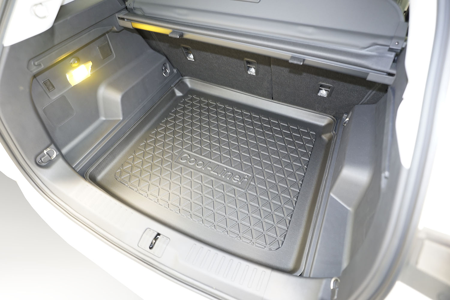 Boot mat suitable for Chery Jaecoo 7 2023-present Cool Liner anti slip PE/TPE rubber (CHE1J7TM-C) (2) Boot mat suitable for Chery Jaecoo 7 2023-present Cool Liner anti slip PE/TPE rubber (CHE1J7TM-C) (2)