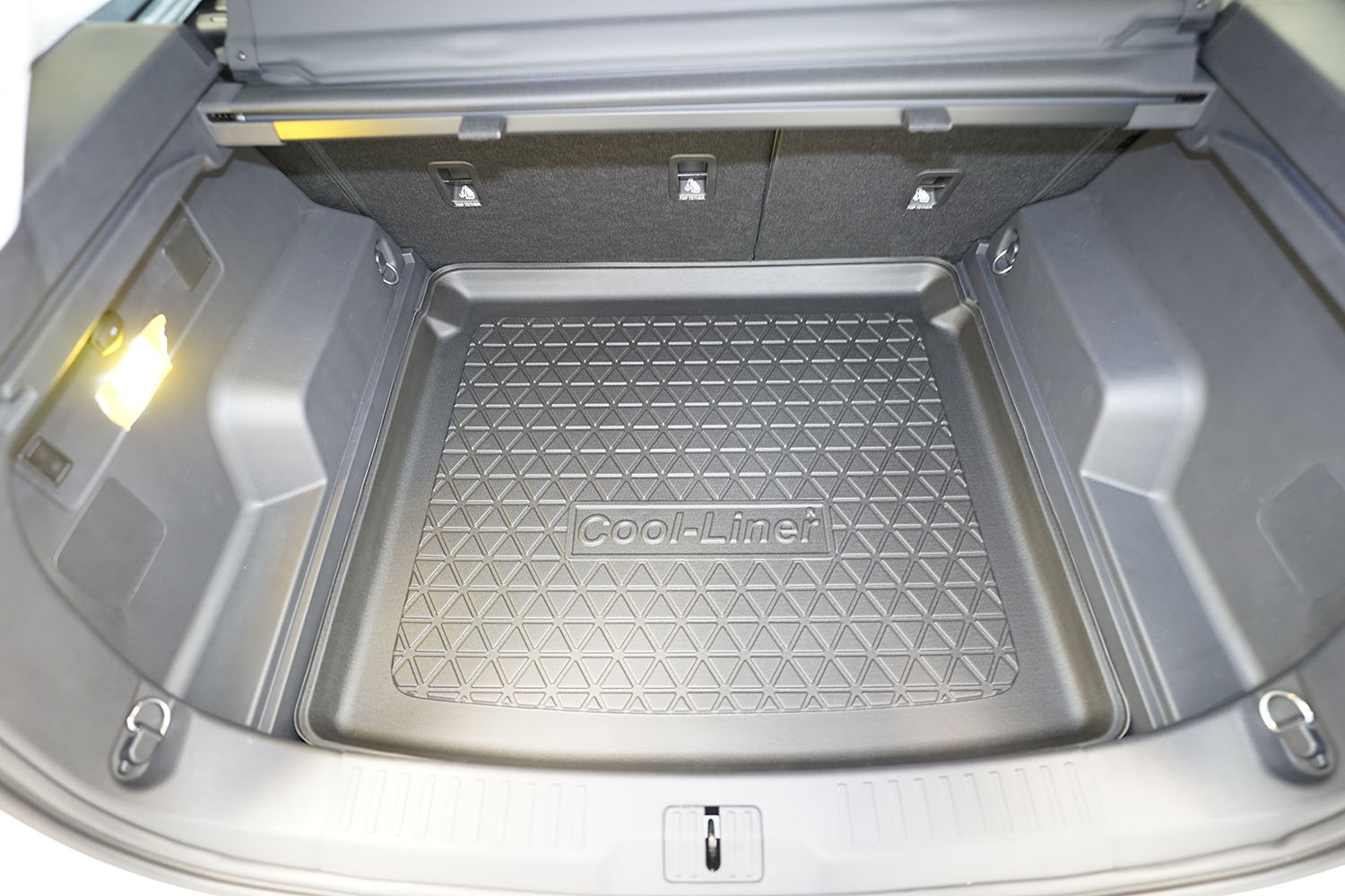 Boot mat suitable for Chery Jaecoo 7 2023-present Cool Liner anti slip PE/TPE rubber (CHE1J7TM-C) (3) Boot mat suitable for Chery Jaecoo 7 2023-present Cool Liner anti slip PE/TPE rubber (CHE1J7TM-C) (3)