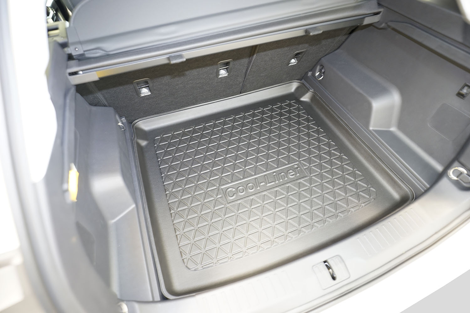 Boot mat suitable for Chery Jaecoo 7 2023-present Cool Liner anti slip PE/TPE rubber (CHE1J7TM-C) (4) Boot mat suitable for Chery Jaecoo 7 2023-present Cool Liner anti slip PE/TPE rubber (CHE1J7TM-C) (4)