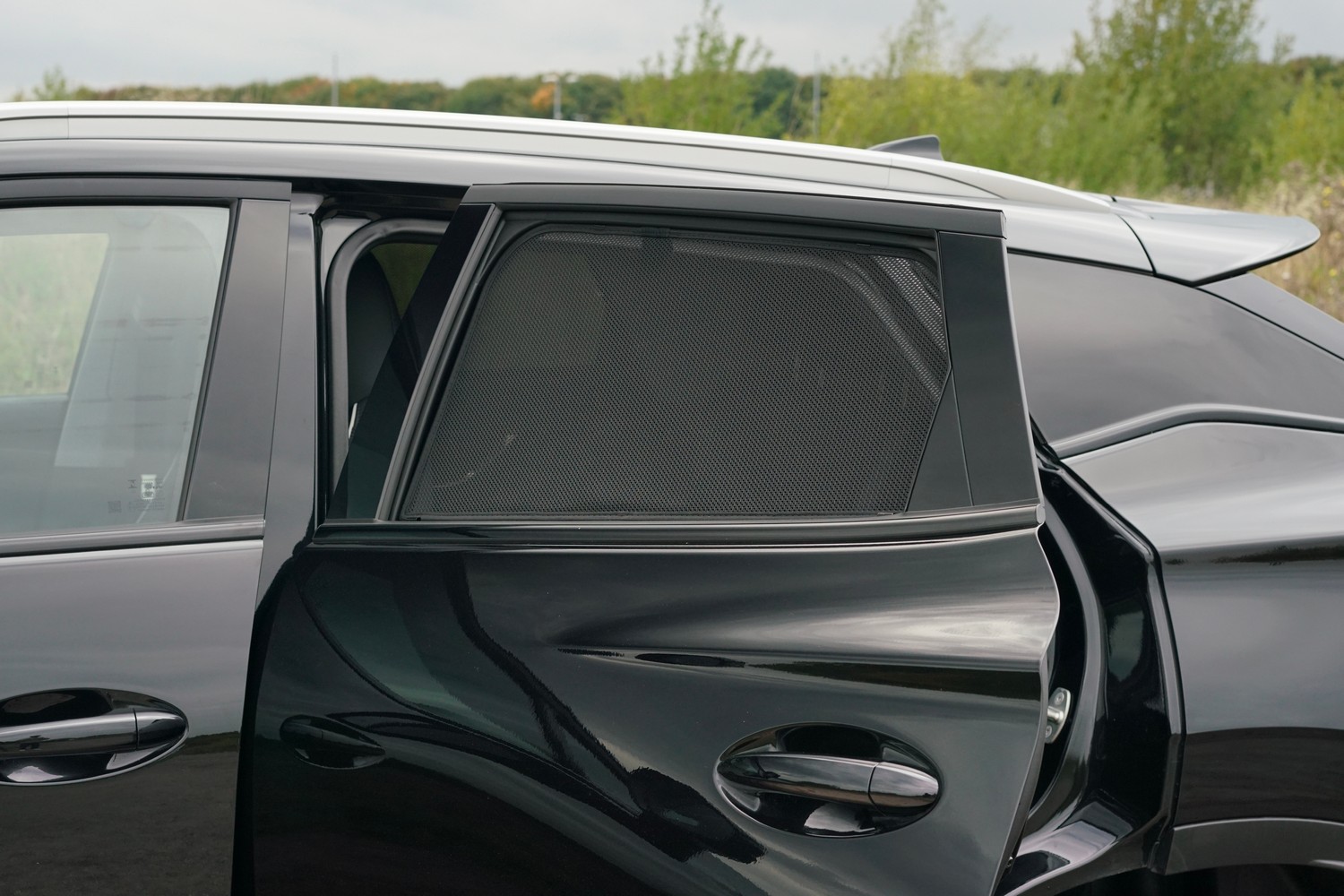 Sun shades suitable for Chery Omoda 5 2022-present Car Shades - rear side doors (CHE1O5CS-RD) (2)