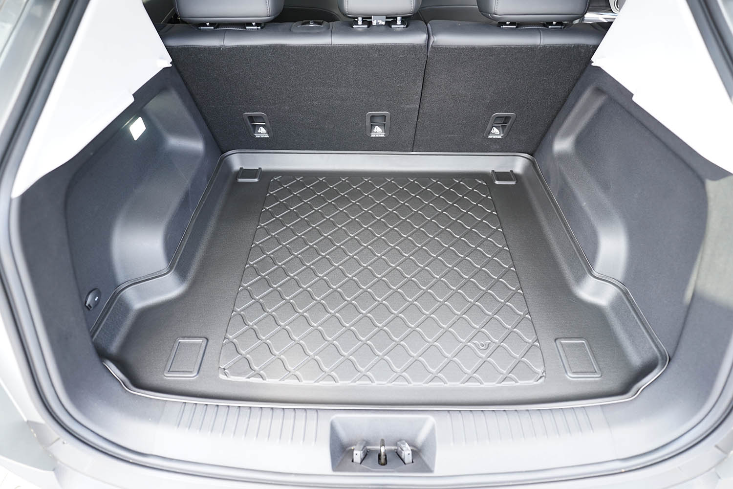 Boot mat suitable for Chery Omoda 5 2024-present Guardliner anti slip PE/TPE rubber (CHE1O5TM-G) (3) Boot mat suitable for Chery Omoda 5 2024-present Guardliner anti slip PE/TPE rubber (CHE1O5TM-G) (3)