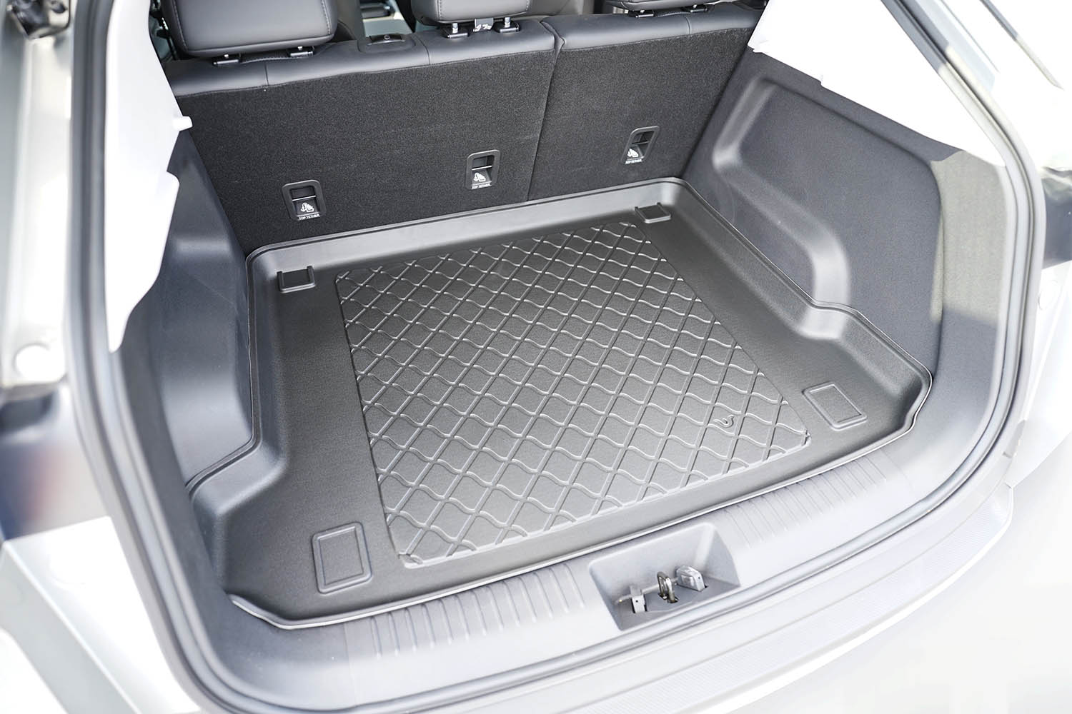 Boot mat suitable for Chery Omoda 5 2024-present Guardliner anti slip PE/TPE rubber (CHE1O5TM-G) (4) Boot mat suitable for Chery Omoda 5 2024-present Guardliner anti slip PE/TPE rubber (CHE1O5TM-G) (4)