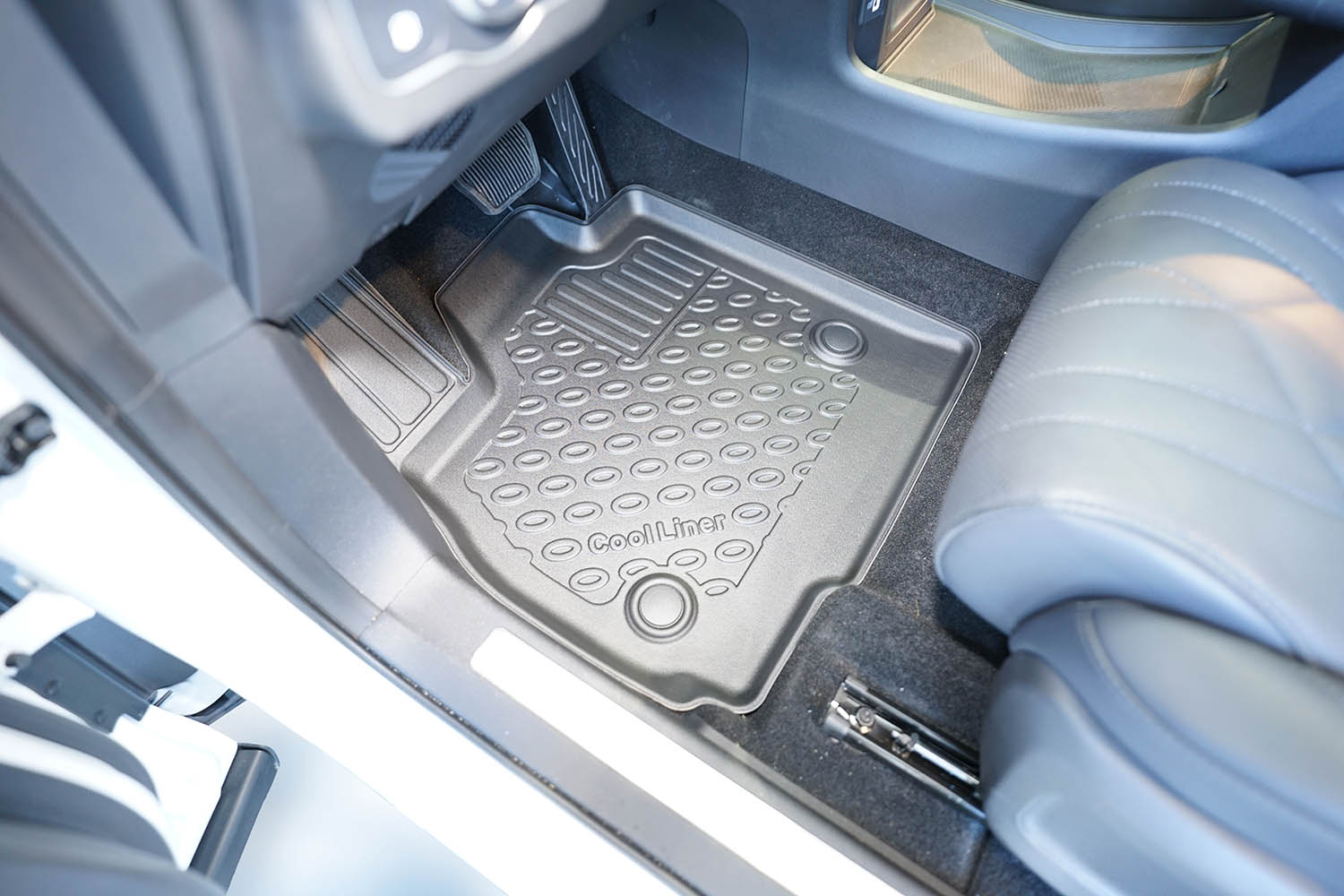 Car mats suitable for Chery Omoda 9 2024-present Cool Liner PE/TPE rubber (CHE1O9FM-C) (2)