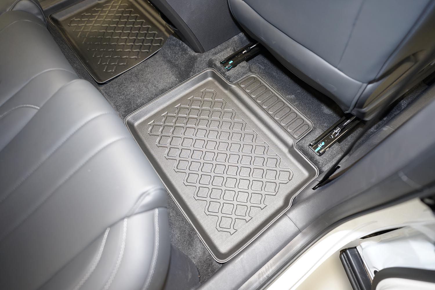 Car mats suitable for Chery Jaecoo 7 2023-present Guardliner PE/TPE rubber (CHE2J7FM-G) (5) Car mats suitable for Chery Jaecoo 7 2023-present Guardliner PE/TPE rubber (CHE2J7FM-G) (5)