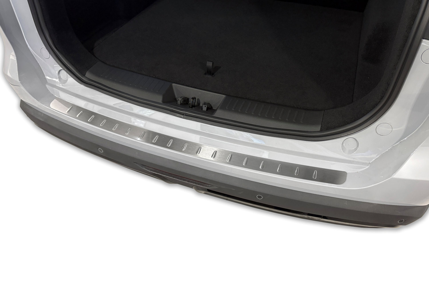 Rear bumper protector suitable for Chery Tiggo 7 2025-present stainless steel brushed