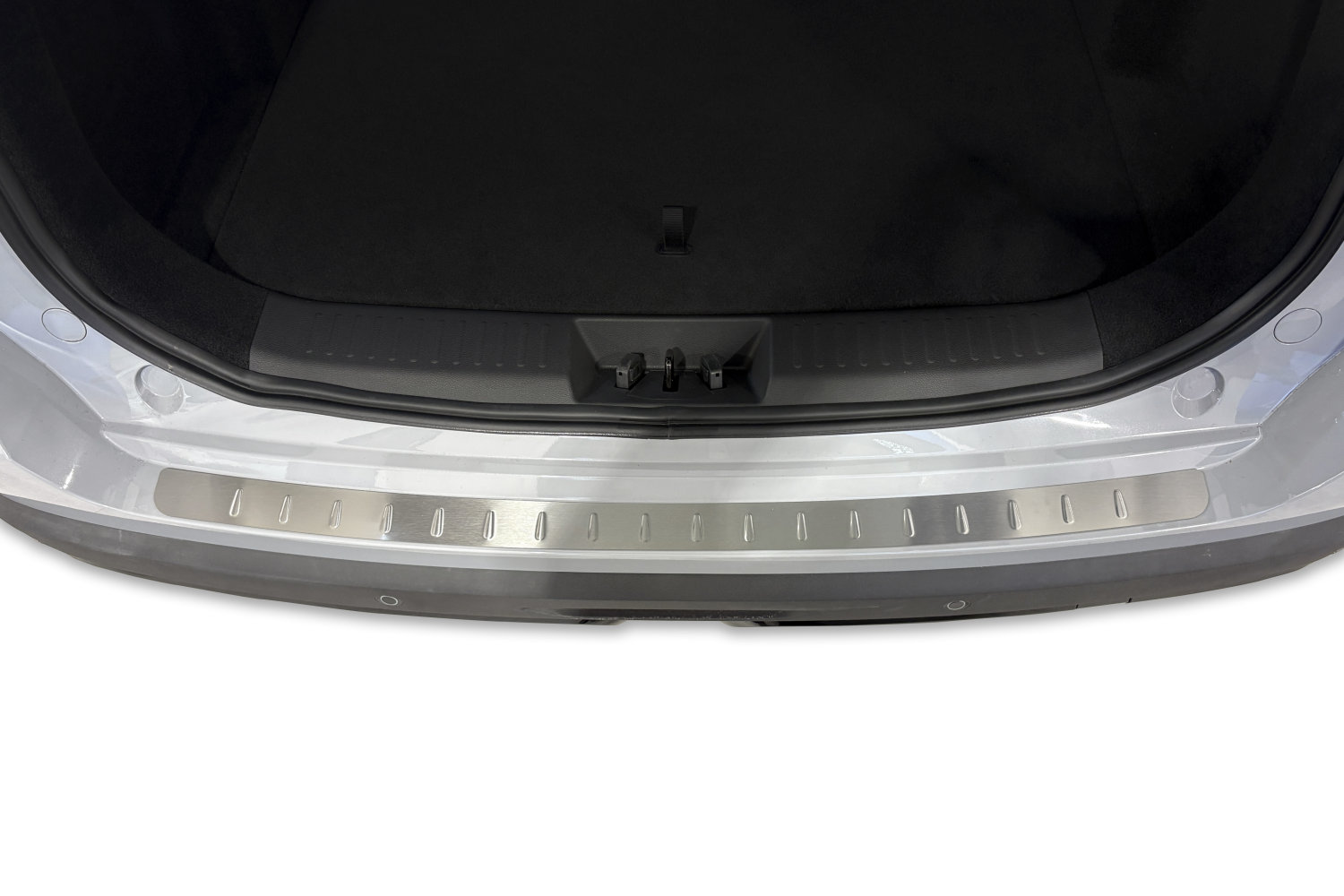 Rear bumper protector suitable for Chery Tiggo 7 2025-present stainless steel brushed (3)