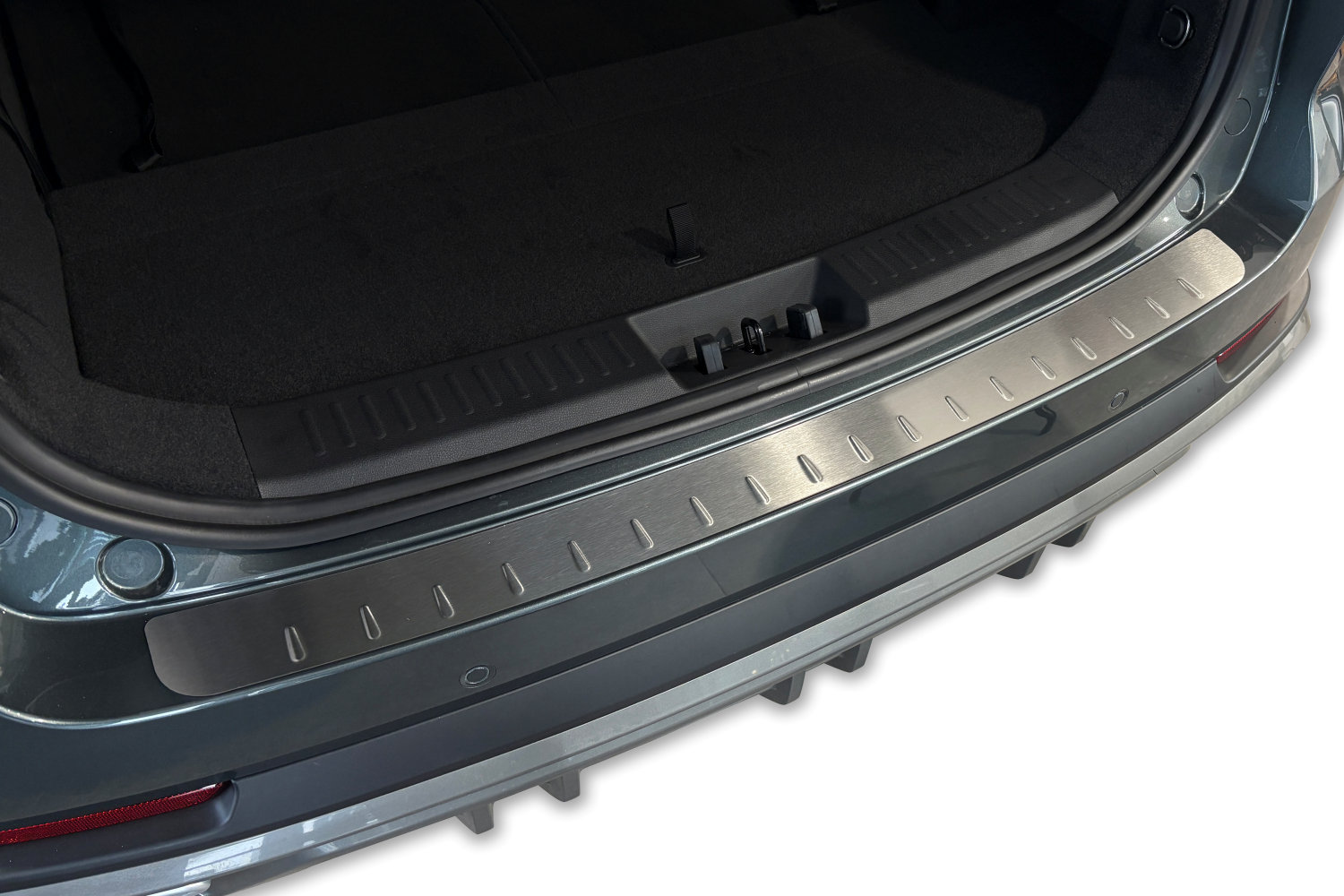 Rear bumper protector suitable for Chery Tiggo 8 2025-present stainless steel brushed Rear bumper protector suitable for Chery Tiggo 8 2025-present stainless steel brushed