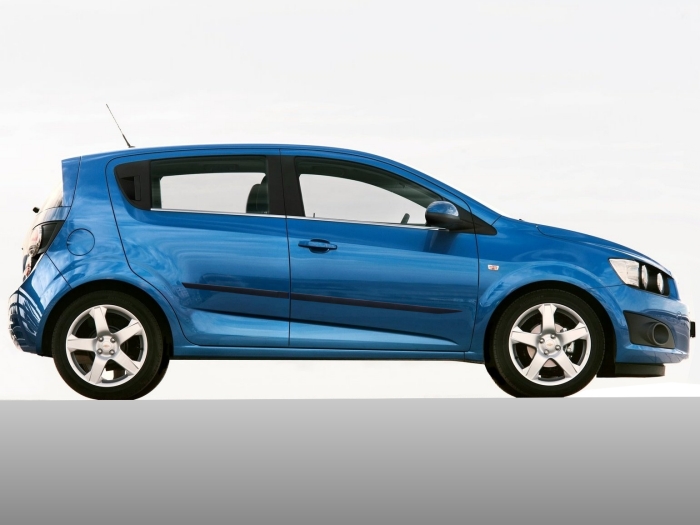 Stootstrips geschikt voor Chevrolet - Daewoo Aveo (T300) 2011-2016 4 & 5-deurs set zijportieren