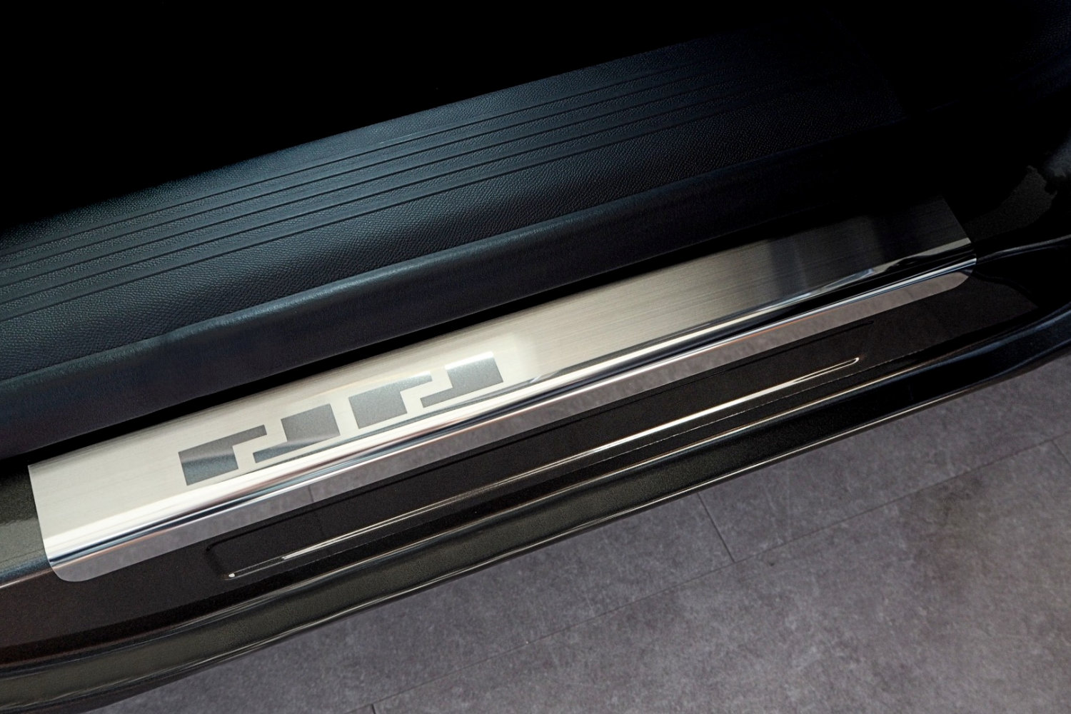 Door sill plates suitable for Citroën C5 X 2021-present 5-door hatchback stainless steel brushed
