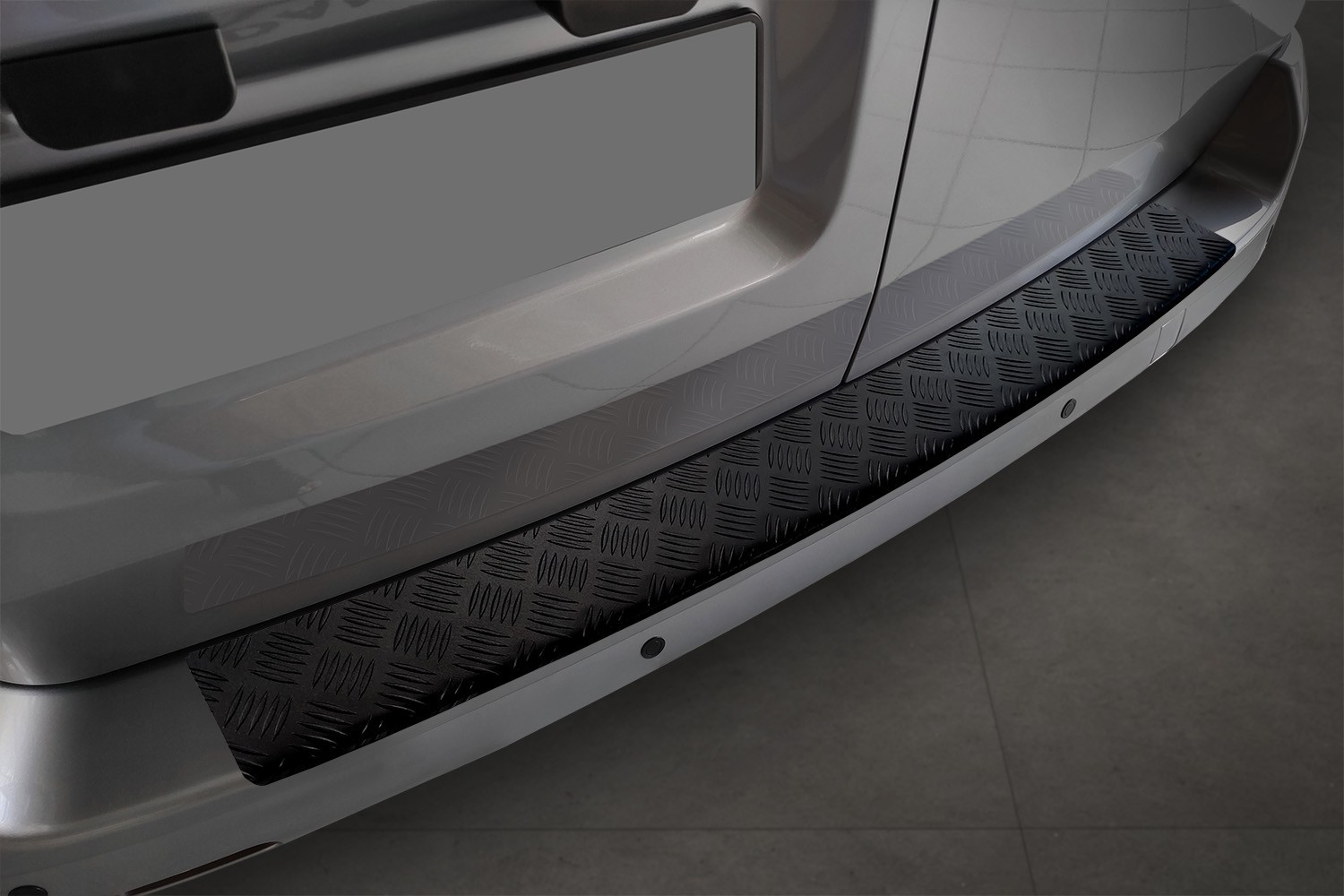 Ladekantenschutz passend für Citroën Jumpy III 2016-heute Aluminium Riffelblech mattschwarz