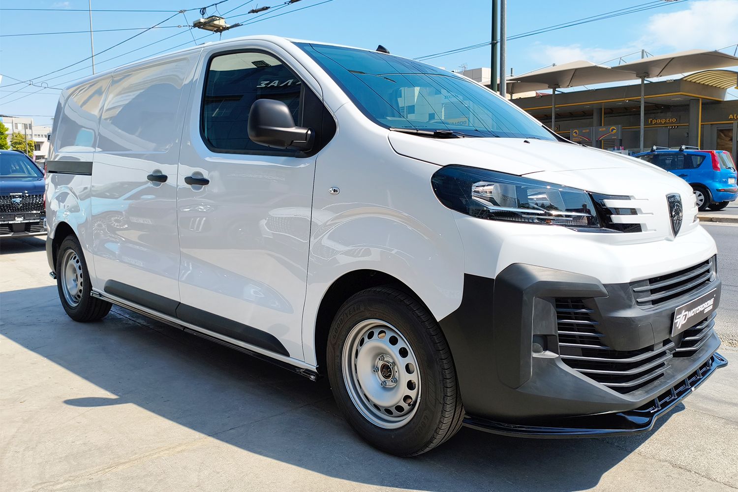 Side skirts suitable for Citroën Jumpy III 2016-present - painted (3) Side skirts suitable for Citroën Jumpy III 2016-present - painted (3)