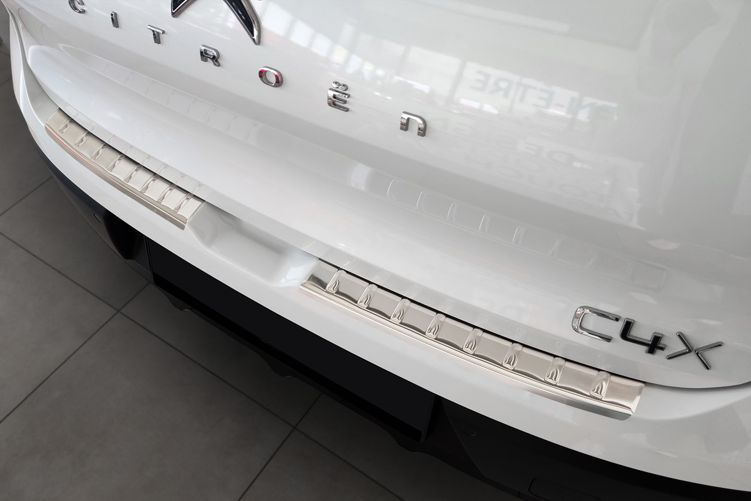 Rear bumper protector suitable for Citroën C4 X 2022-present stainless steel brushed