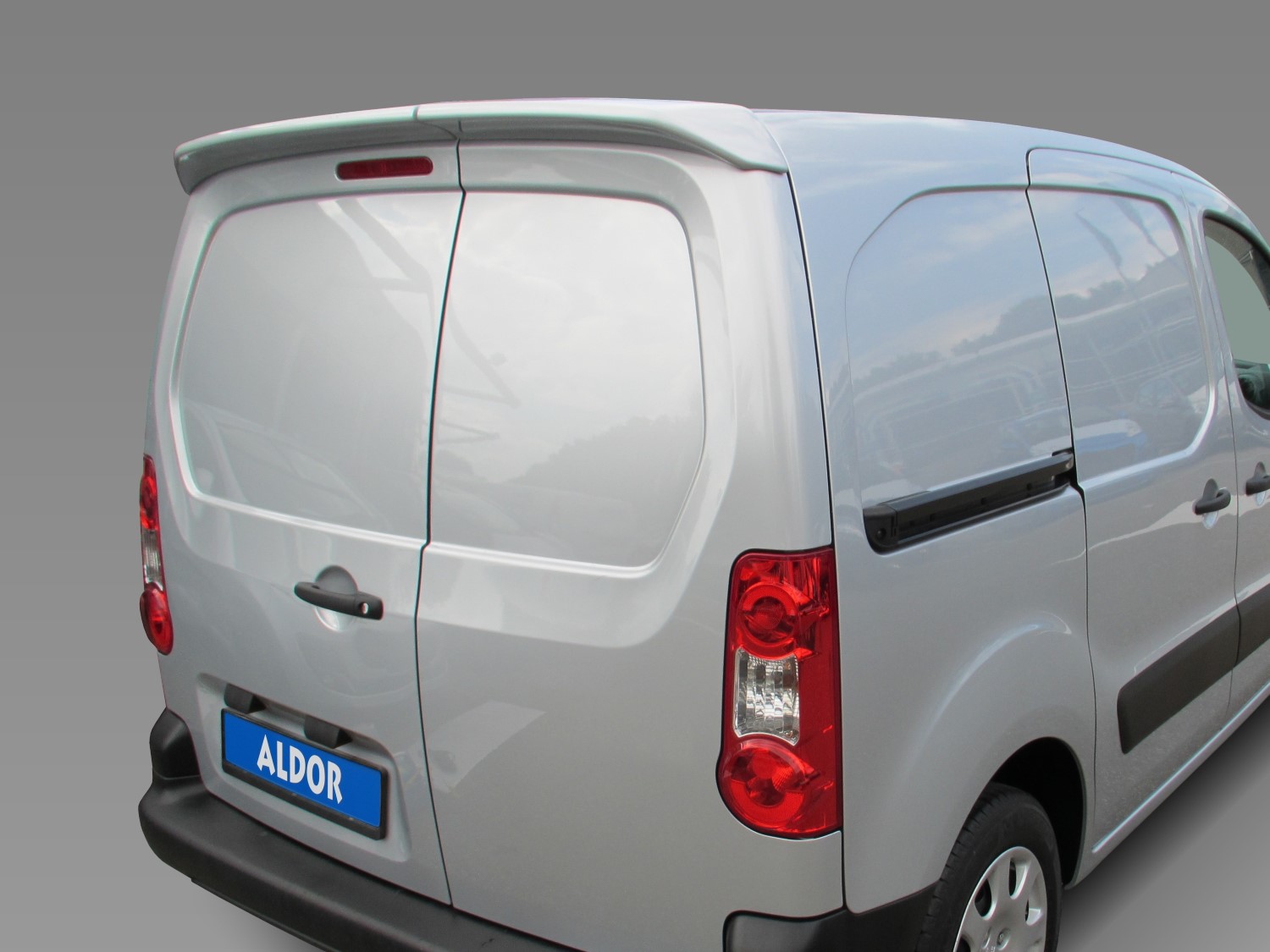 Roof spoiler compatible with Citroën Berlingo & Peugeot Partner 2008- PU Models with 2 rear doors 