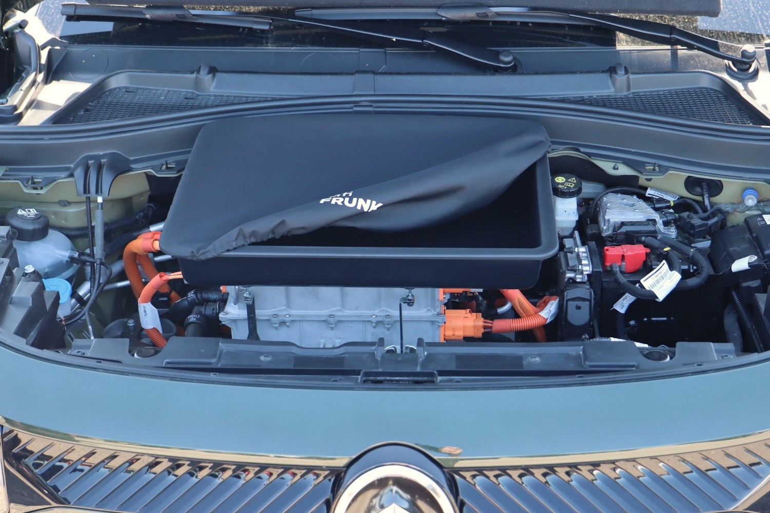 Frunk tray suitable for Citro&euml;n &euml;-C3 Aircross (CC24) 2024-present (2)