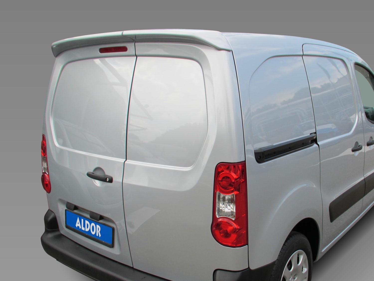 Kleinmetall Starliner Kofferraumwanne für Citroen Berlingo II (grau) –