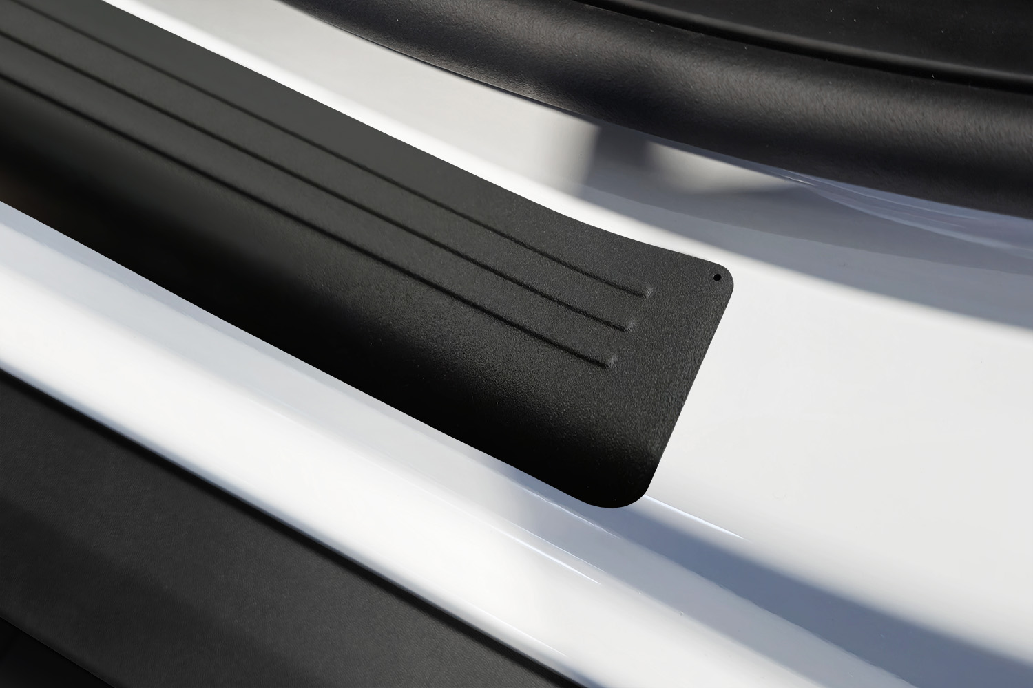 Door sill plates suitable for Citroën C3 IV 2024-present 5-door hatchback stainless steel matt black 4 pieces (3) Door sill plates suitable for Citroën C3 IV 2024-present 5-door hatchback stainless steel matt black 4 pieces (3)