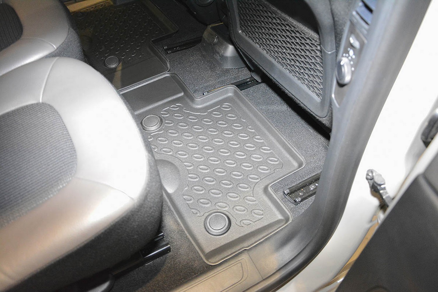 Car mats suitable for Citroën Grand C4 Picasso II - Grand C4 Spacetourer 2013-present Cool Liner PE/TPE rubber (CIT4C4FM-C) (5) Car mats suitable for Citroën Grand C4 Picasso II - Grand C4 Spacetourer 2013-present Cool Liner PE/TPE rubber (CIT4C4FM-C) (5)