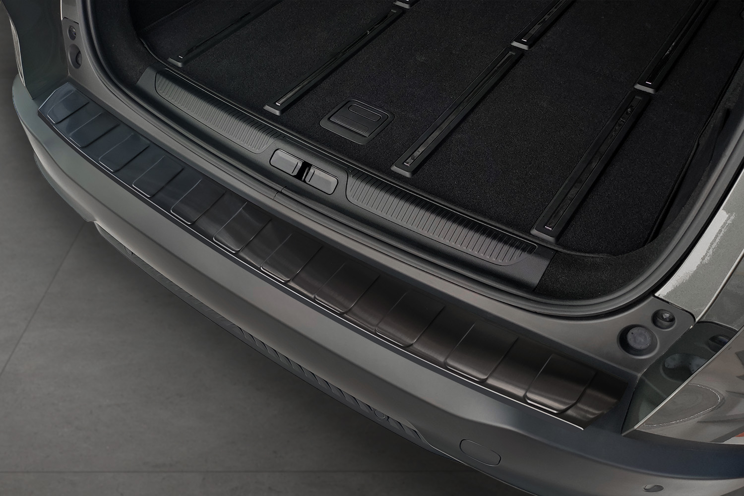 Rear bumper protector suitable for Citroën C5 X 2021-present 5-door hatchback stainless steel brushed anthracite