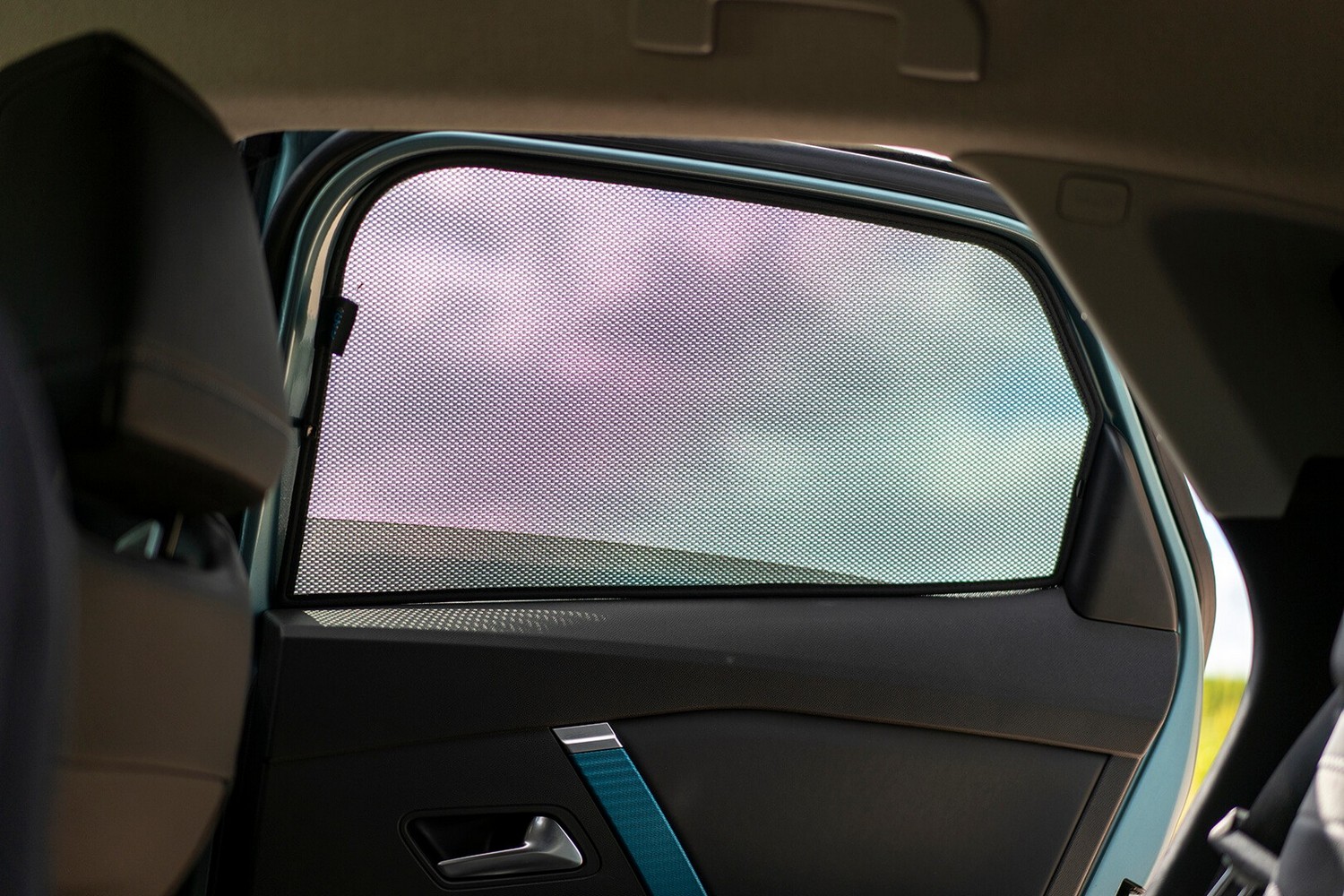 Sun shades suitable for Citroën C4 III 2021-present Car Shades - rear side doors