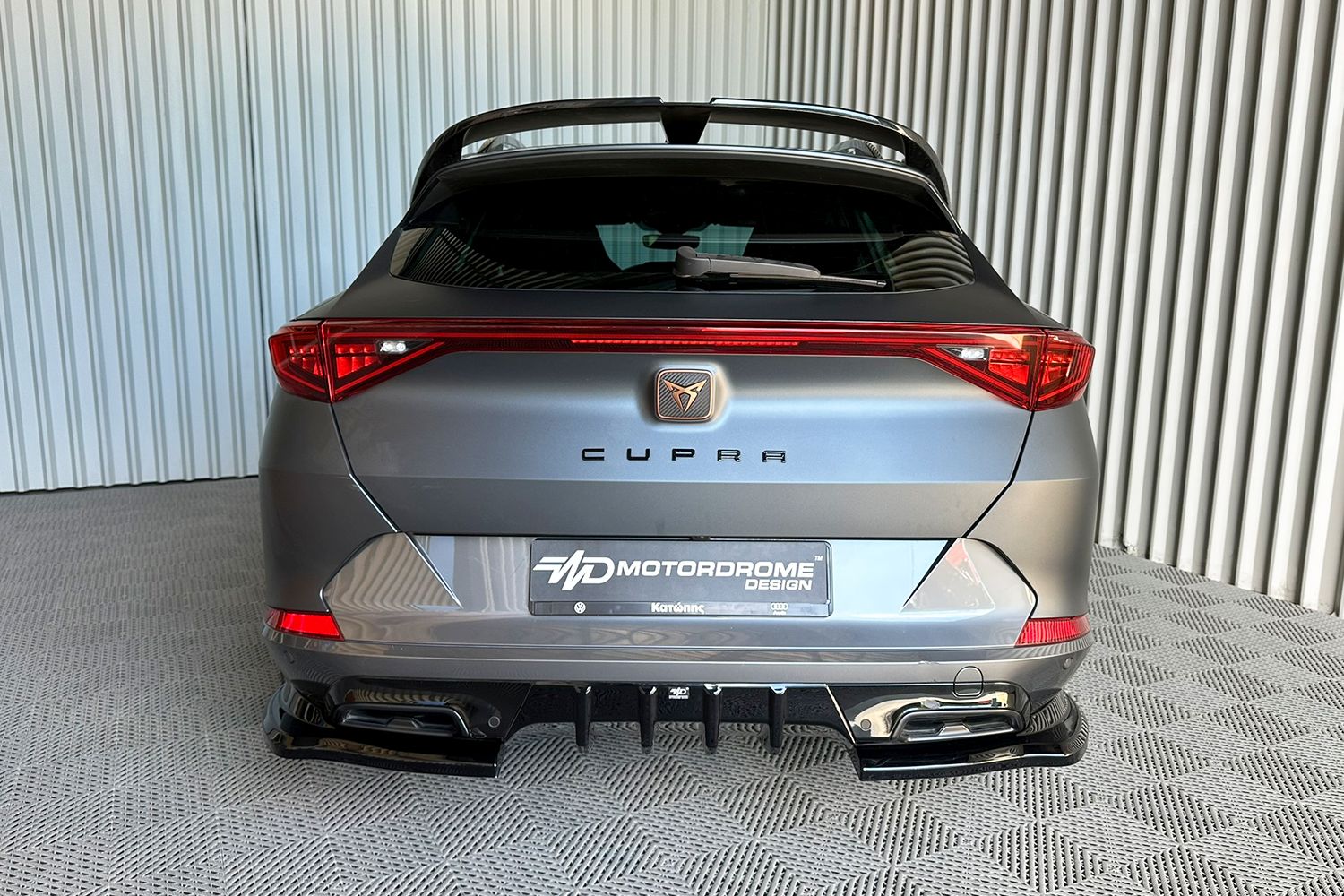 Rear diffuser suitable for Cupra Formentor 2024-present - painted (2) Rear diffuser suitable for Cupra Formentor 2024-present - painted (2)