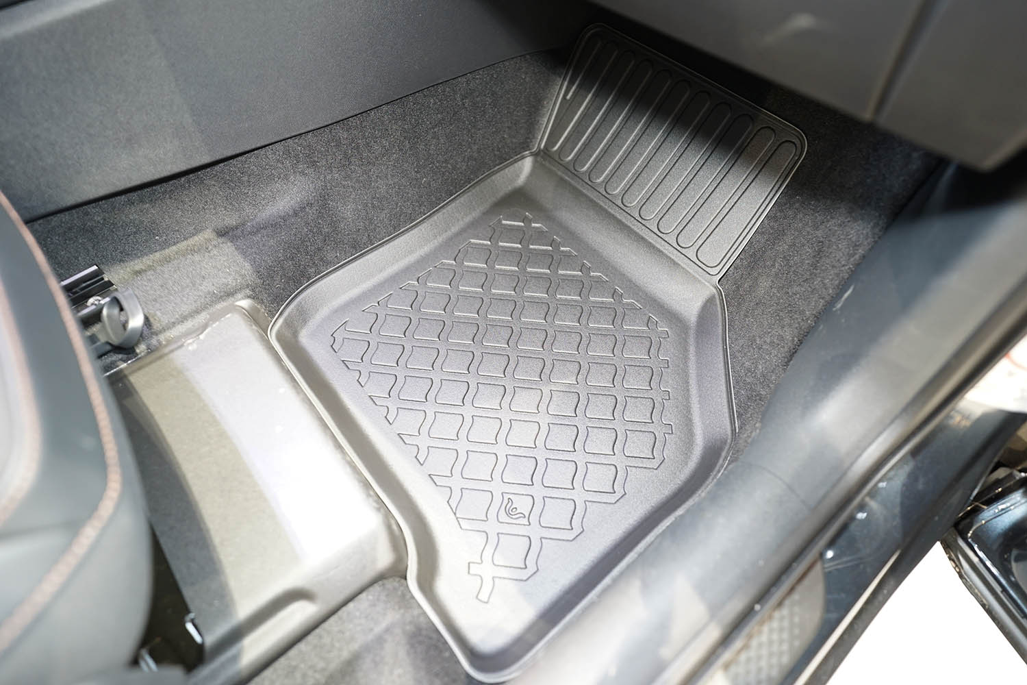 Car mats suitable for Cupra Formentor 2024-present Guardliner PE/TPE rubber (CUP2FOFM-G) (3) Car mats suitable for Cupra Formentor 2024-present Guardliner PE/TPE rubber (CUP2FOFM-G) (3)