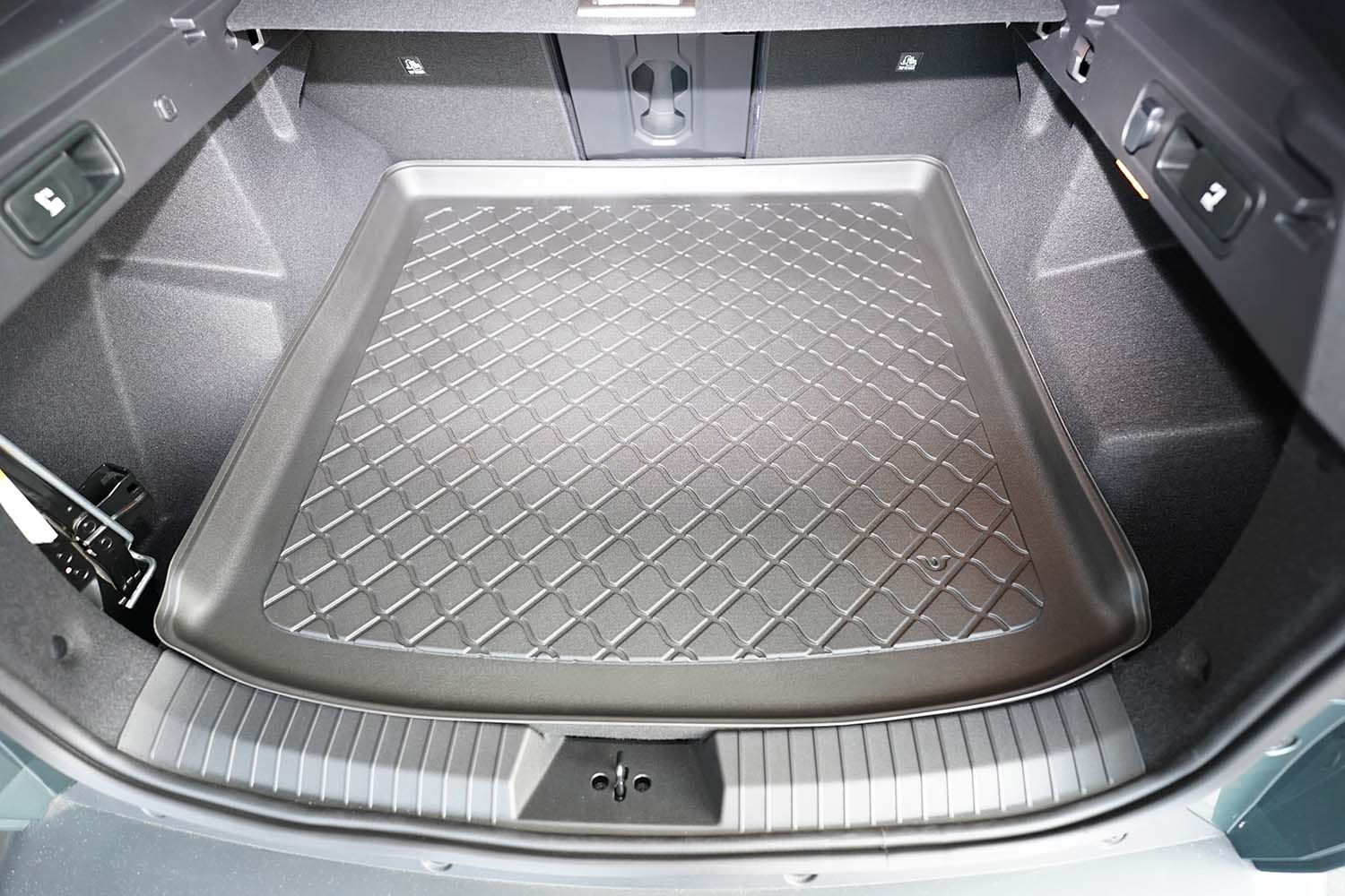 Boot mat suitable for Dacia Bigster 2025-present Guardliner anti slip PE/TPE rubber (DAC1BITM-G) (3)