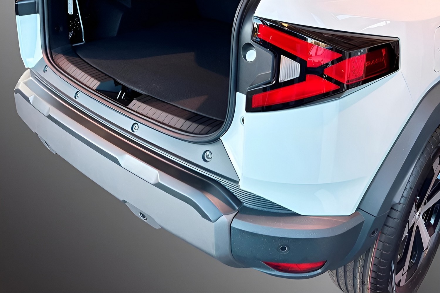 Ladekantenschutz passend f&uuml;r Dacia Duster III 2024-heute ABS - Mattschwarz