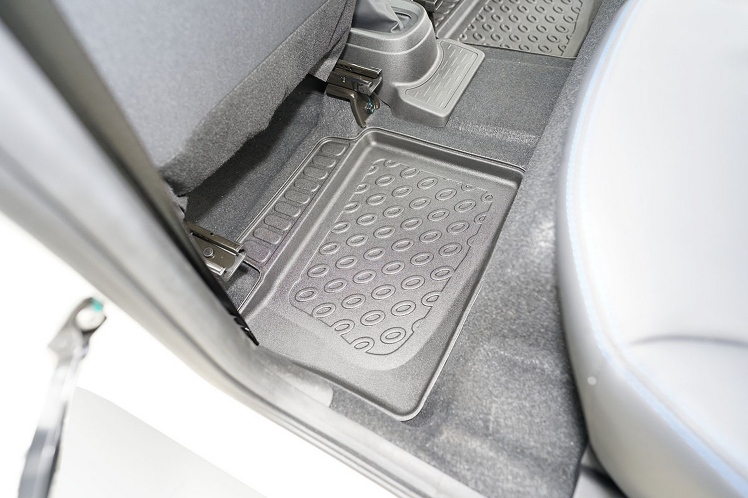 Car mats suitable for Dacia Spring (BBG) 2021-2024 Cool Liner PE/TPE rubber (DAC1SPFM-C) (4) Car mats suitable for Dacia Spring (BBG) 2021-2024 Cool Liner PE/TPE rubber (DAC1SPFM-C) (4)