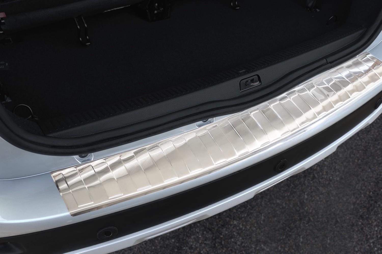 Rear bumper protector suitable for Dacia Lodgy 2012-2022 stainless steel brushed