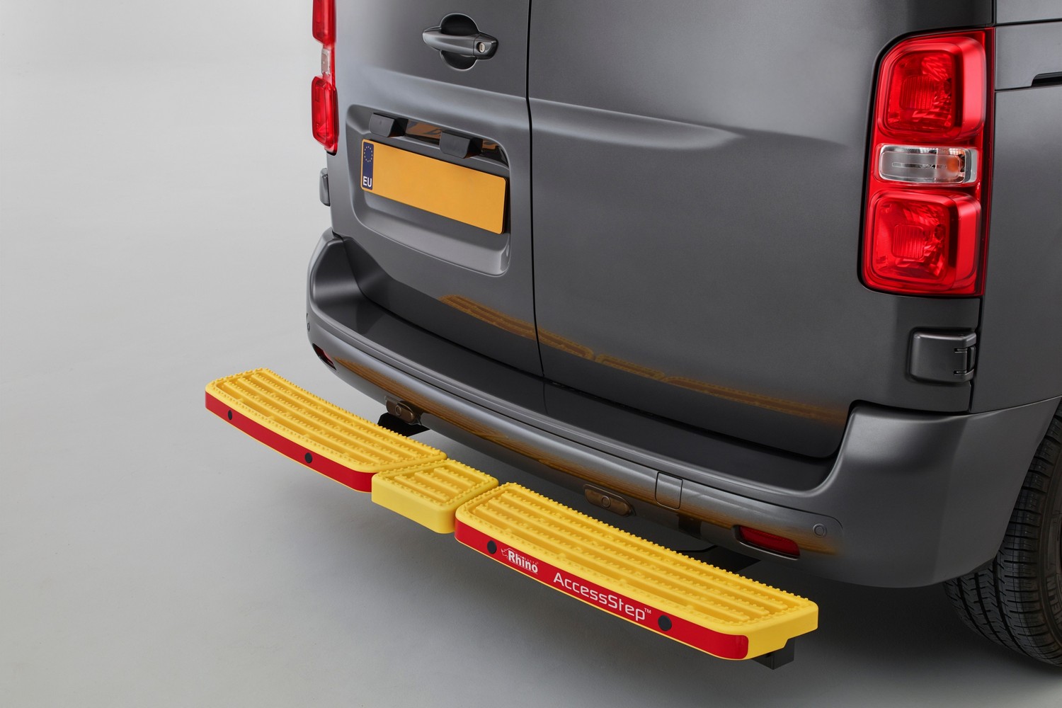 Heckstufe passend für Volkswagen Transporter T6 - T6.1 2015-2024 AccessStep 3 Gelb Connect+