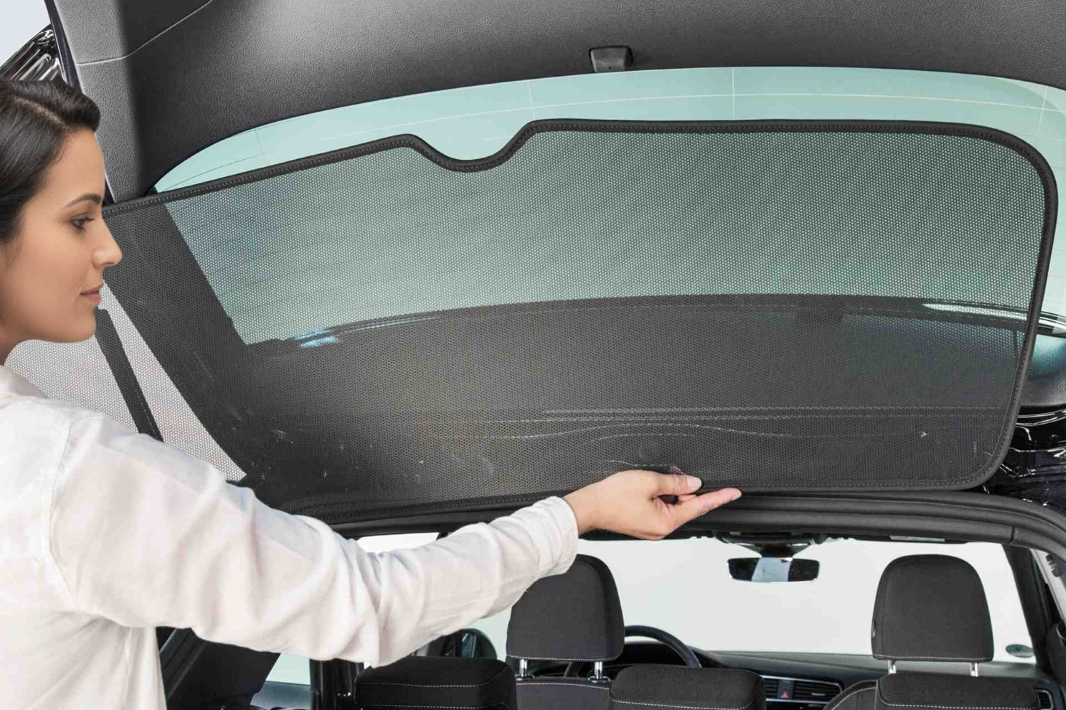 images/stories/virtuemart/product/example-sunclip-car-sun-shades-3.jpg images/stories/virtuemart/product/example-sunclip-car-sun-shades-3.jpg