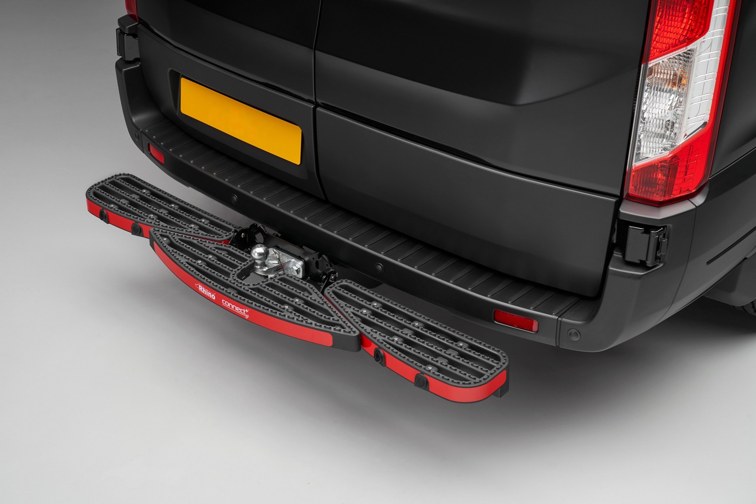 Heckstufe passend für Citroën Jumpy II 2007-2016 TowStep Schwarz