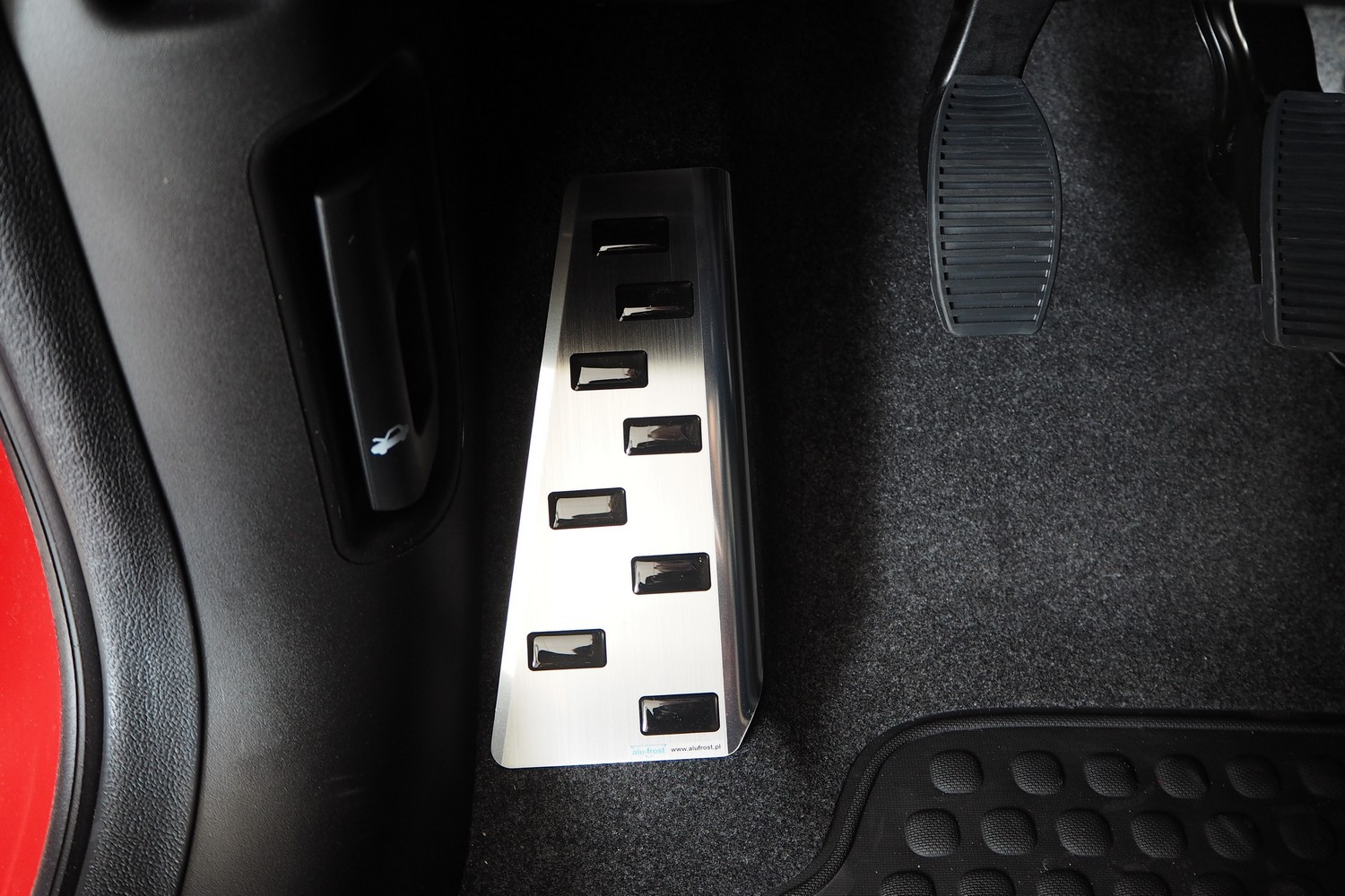 Foot rest trim suitable for Fiat Panda III 2012-present 5-door hatchback stainless steel brushed (2) Foot rest trim suitable for Fiat Panda III 2012-present 5-door hatchback stainless steel brushed (2)