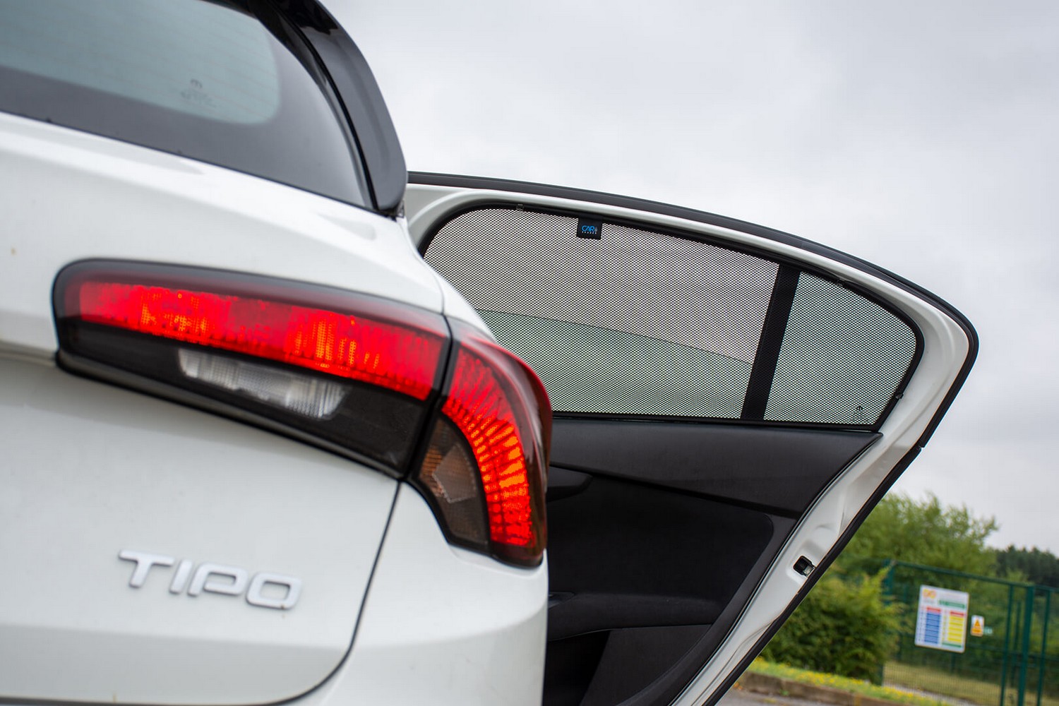 Sun shades Fiat Tipo (Type 357) 2016-present 5-door hatchback Car Shades - rear side doors (2)