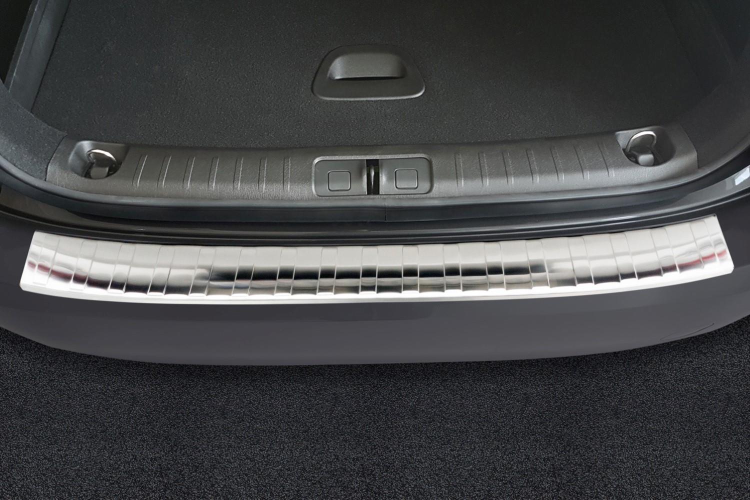 Fiat Tipo (Type 358) 2016-> wagon rear bumper protector stainless steel (FIA2TIBP) (3)