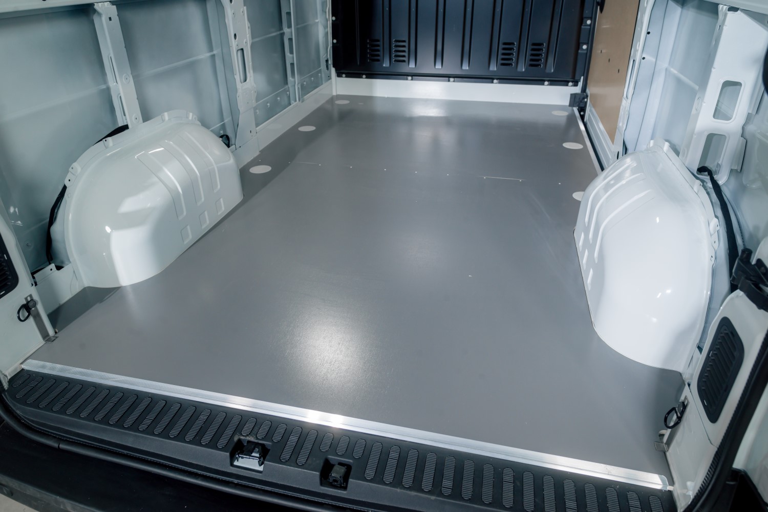 Floor liner poplar plywood - Laadvloer populieren multiplex - Laderaumboden Pappel Multiplex - Plancher contreplaqu&eacute; de peuplier (example) (7)