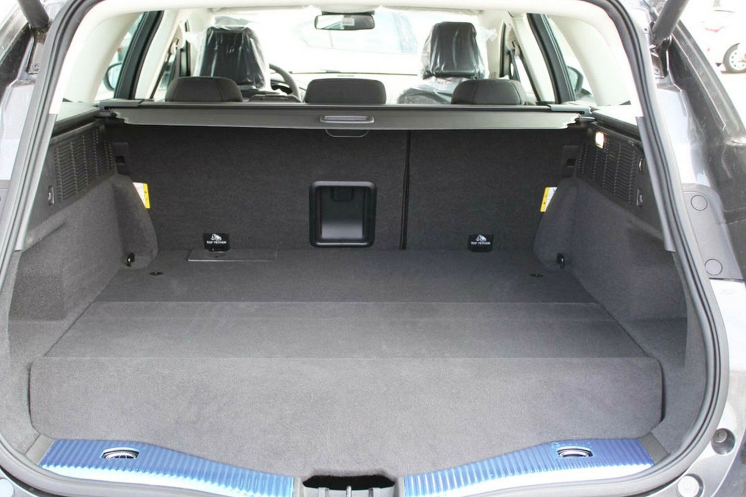 Boot mat suitable for Ford Mondeo V 2015-present wagon Guardliner anti slip PE/TPE rubber (FOR14MOTM-G) (5) Boot mat suitable for Ford Mondeo V 2015-present wagon Guardliner anti slip PE/TPE rubber (FOR14MOTM-G) (5)