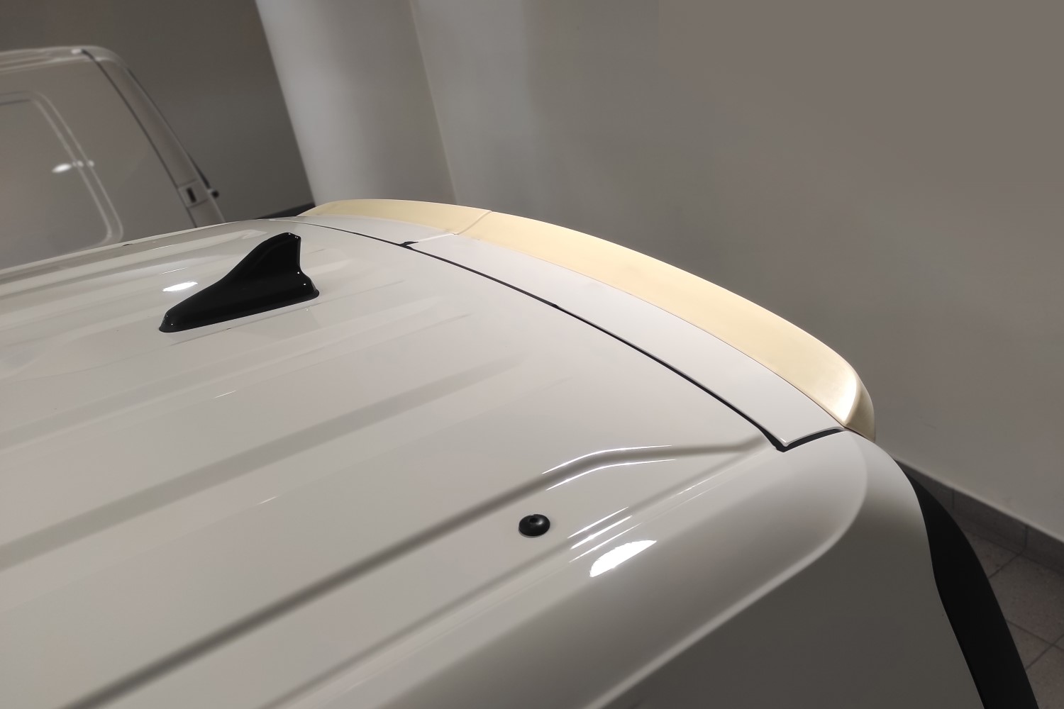 Roof spoiler suitable for Ford Transit Connect III 2024-present - painted (3)