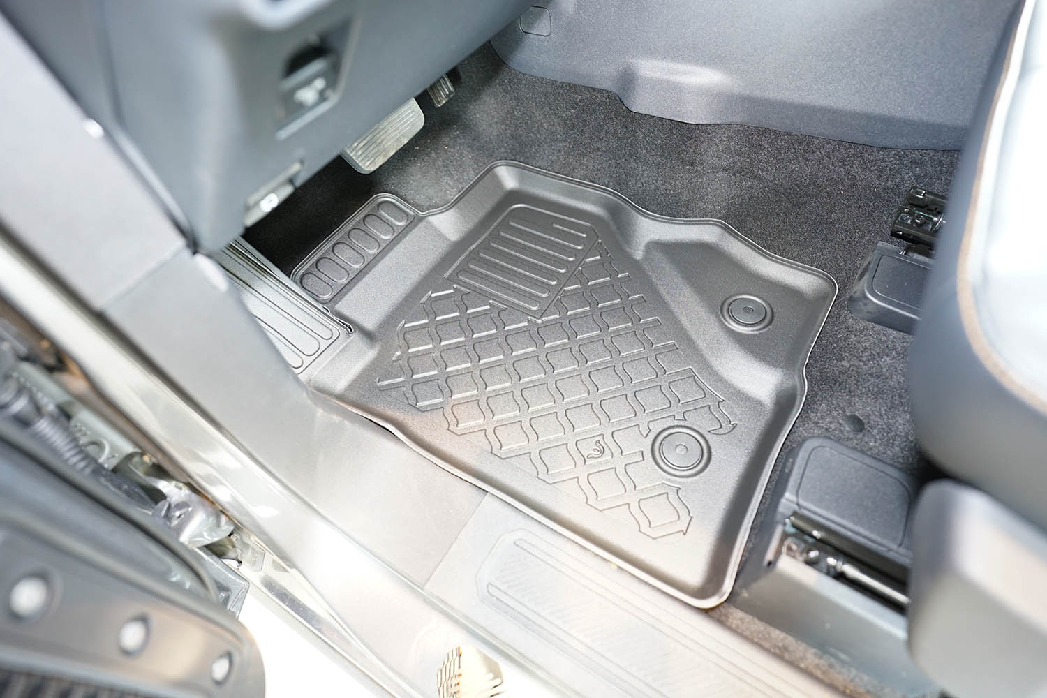 Car mats suitable for Ford Bronco (U725) 2021-present Guardliner PE/TPE rubber (FOR1BRFM-G) (6) Car mats suitable for Ford Bronco (U725) 2021-present Guardliner PE/TPE rubber (FOR1BRFM-G) (6)