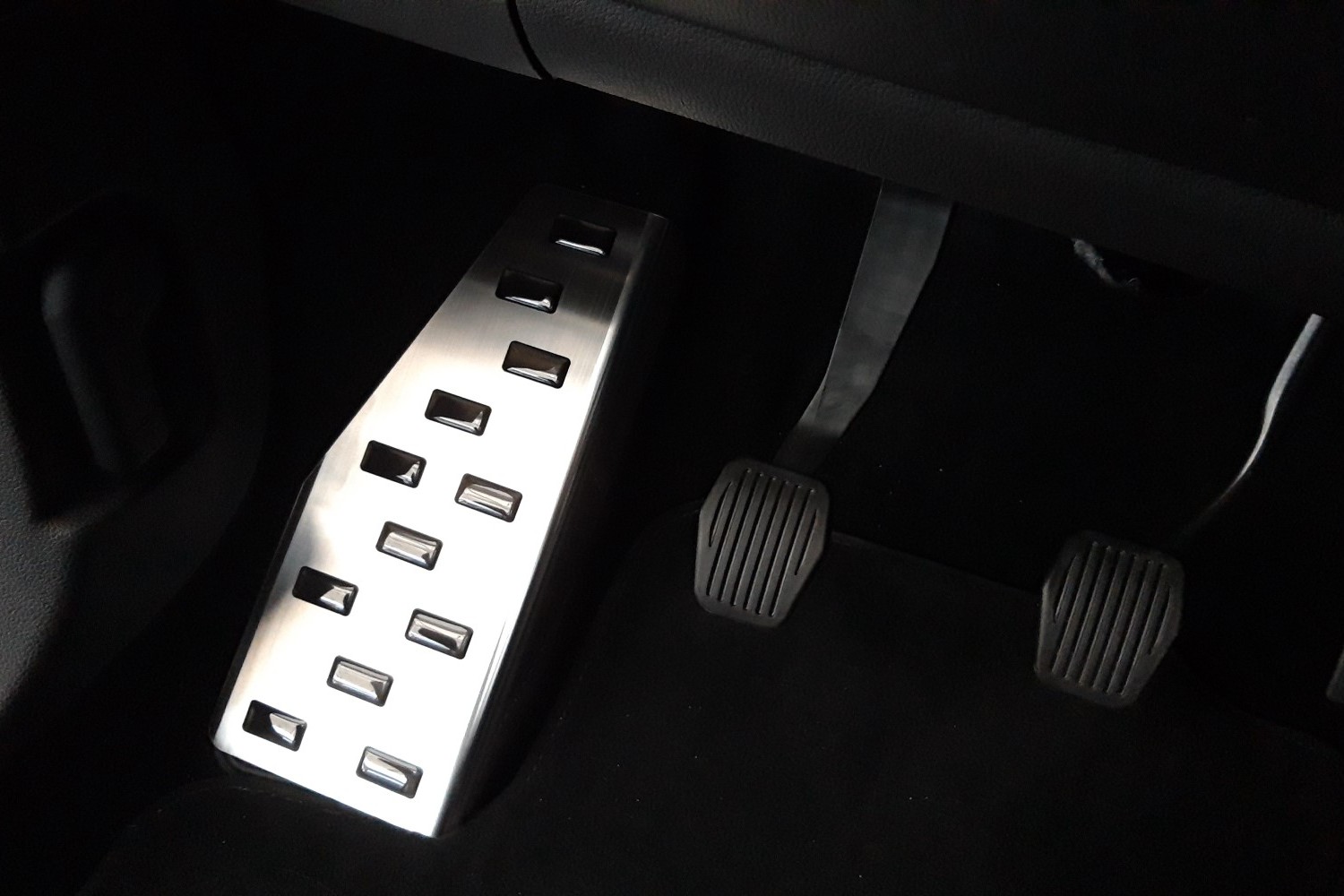 Voetsteunafdekking geschikt voor Ford Kuga I 2008-2012 RVS geborsteld