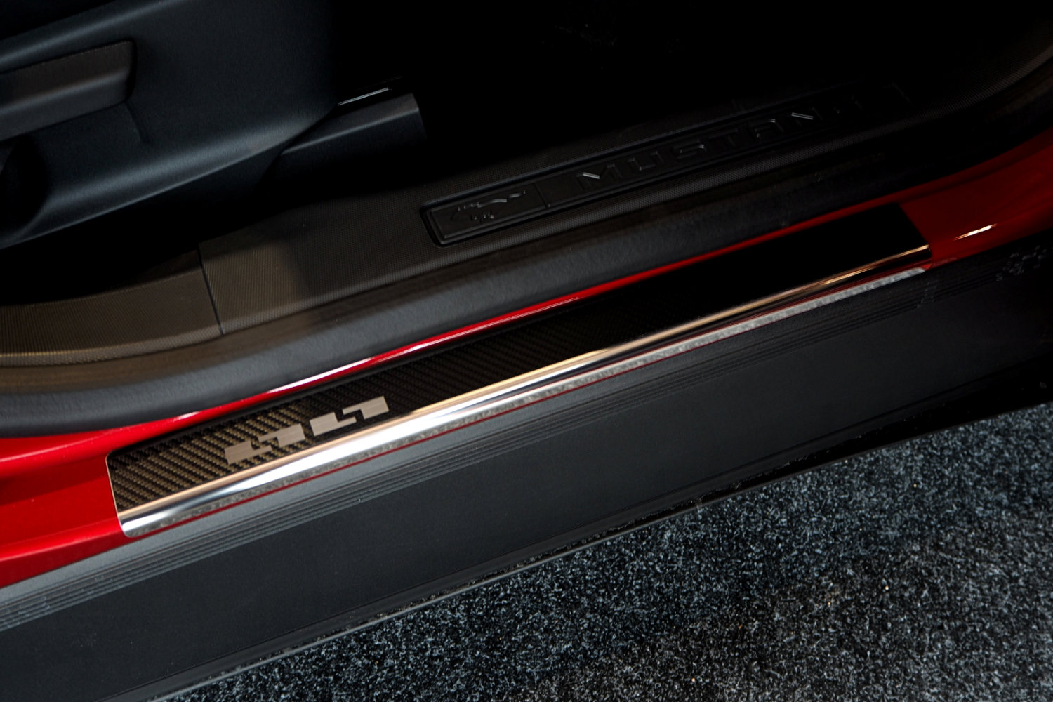 Door sill plates suitable for Ford Mustang Mach-E 2020-present stainless steel - carbon foil