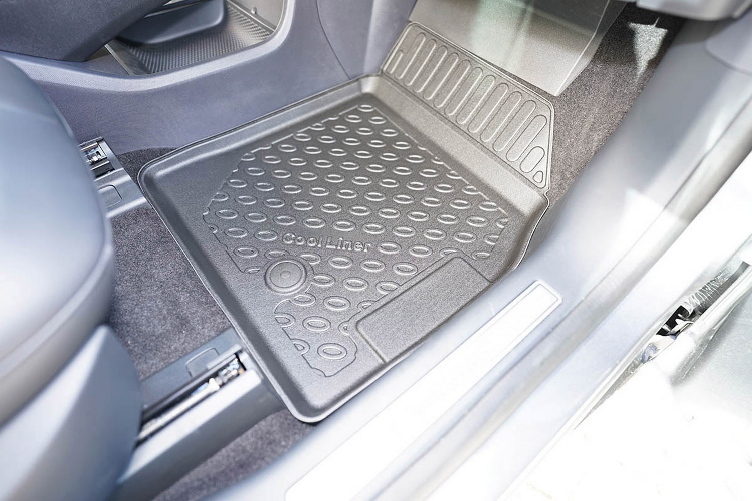 Car mats suitable for Ford Mustang Mach-E 2020-present Cool Liner PE/TPE rubber (FOR2MUFM-C) (3)