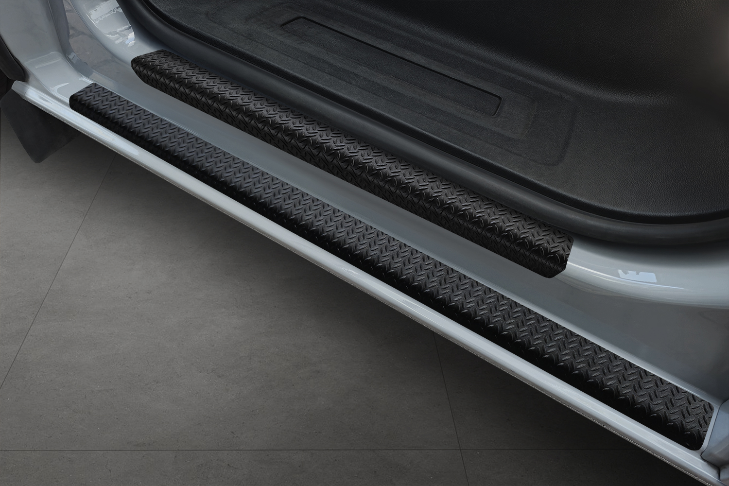 Instaplijsten geschikt voor Ford Transit & Tourneo Custom II 2023-heden aluminium traanplaat mat zwart 2-delig