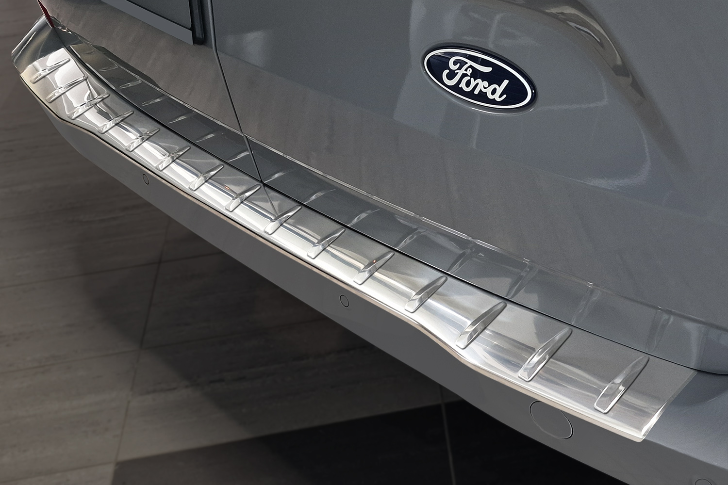 Protection de seuil de coffre convient à Ford Transit & Tourneo Custom II 2023-présent acier inox brossé