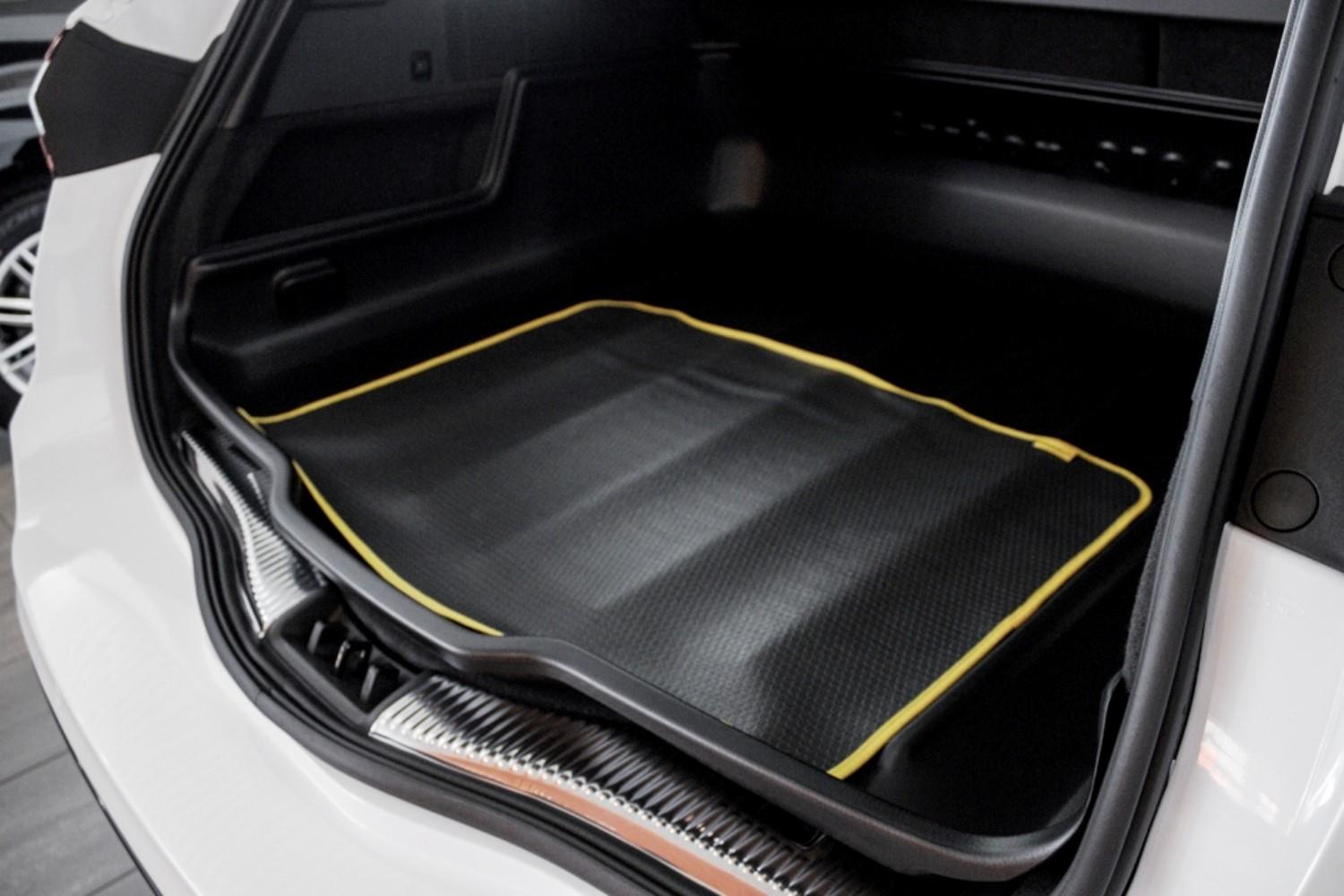 Boot liner Ford Mondeo V Carbox Classic boot liner CPE
