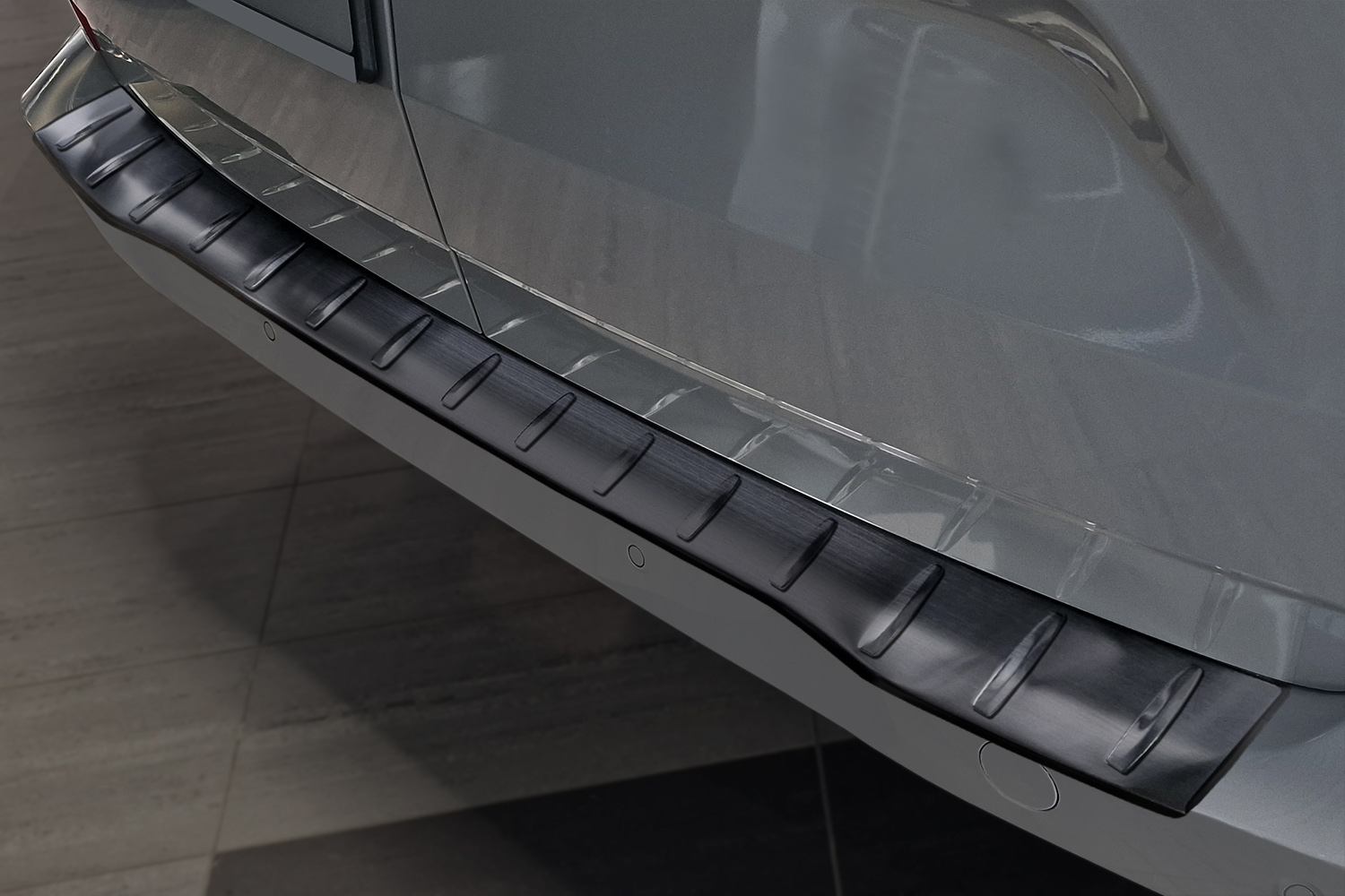 Protector de parachoques trasero compatible con Ford Transit and Tourneo Custom II 2023-presente acero inoxidable antracita cepillado Protector de parachoques trasero compatible con Ford Transit and Tourneo Custom II 2023-presente acero inoxidable antracita cepillado