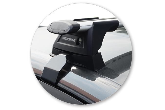 Roof bars Ford Fiesta VII 2017-> 5-door hatchback Yakima Whispbar Through Bar - FOR6FIWR (3)