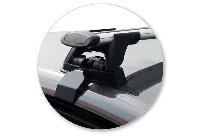 Roof bars Ford Fiesta VII 2017-> 5-door hatchback Yakima Whispbar Through Bar - FOR6FIWR (5)